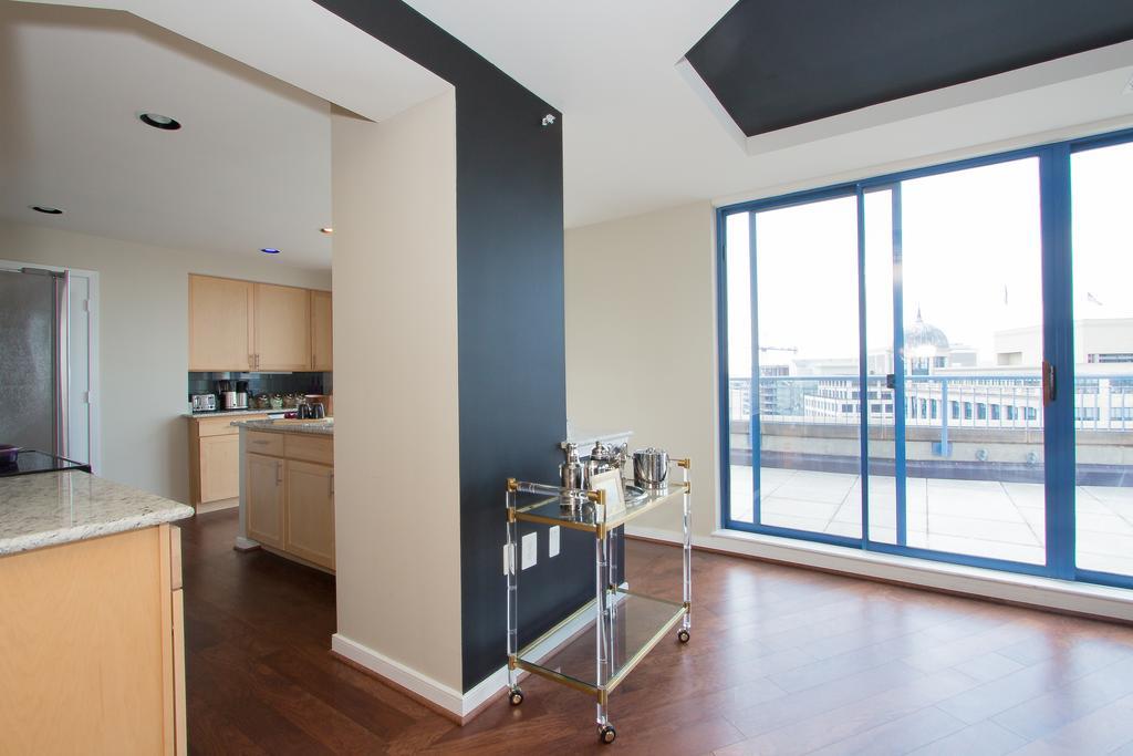 Penthouse Suite Washington Exterior photo